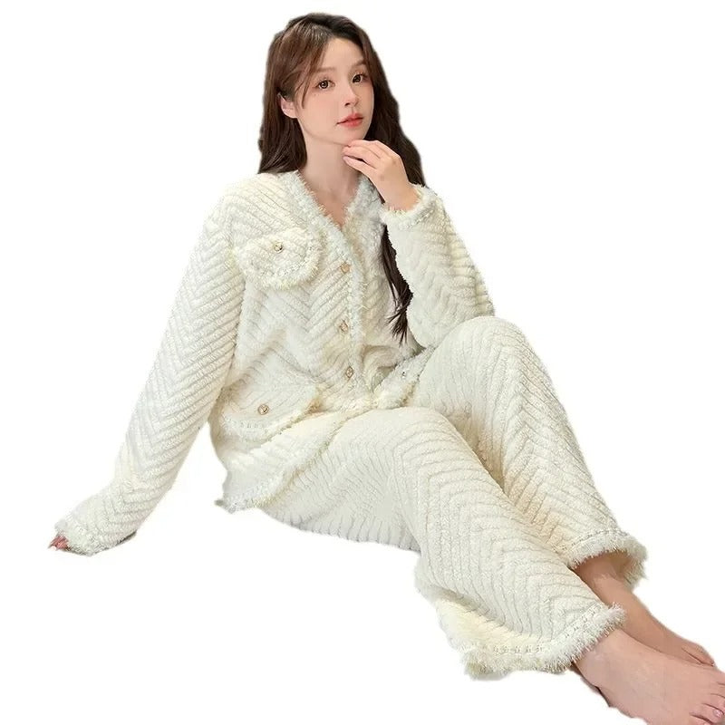 Winter Warmth Sleepwear Set for Women with Long Sleeves And Small Fragrance Style Home Cloth